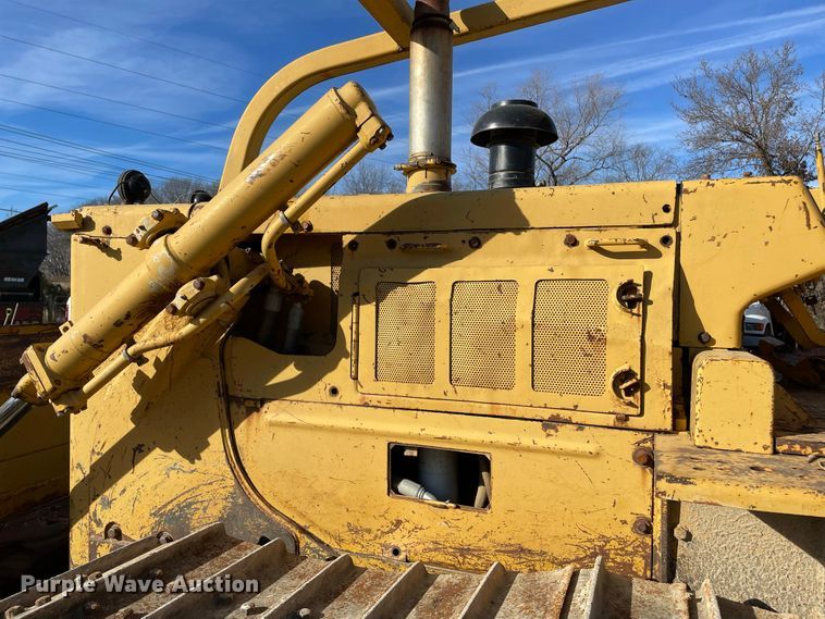 image for item IF9268 1990 Komatsu D68E  dozer