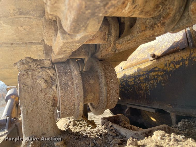 image for item IF9268 1990 Komatsu D68E  dozer