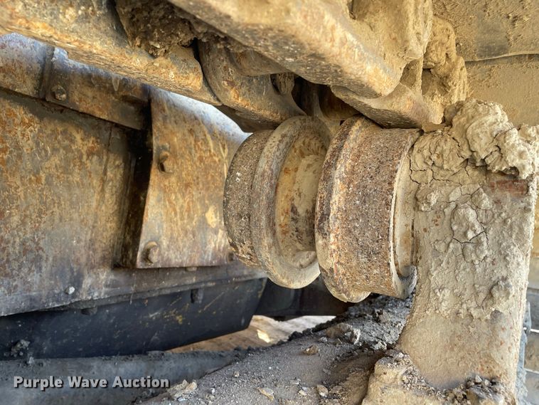 image for item IF9268 1990 Komatsu D68E  dozer