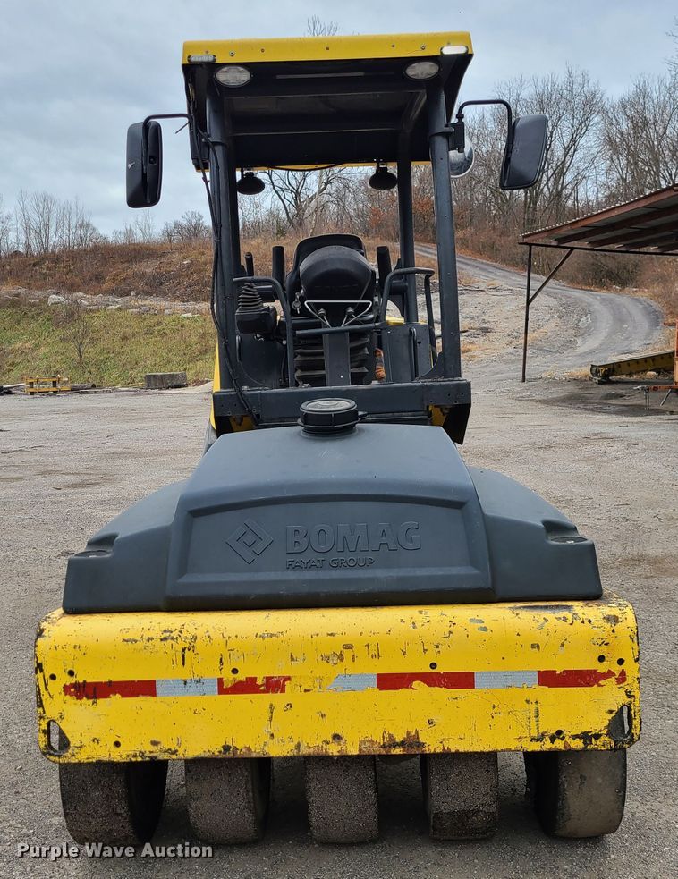 image for item IF9276 2017 Bomag BW11RH-5  pneumatic roller