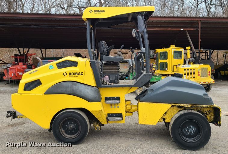 image for item IF9276 2017 Bomag BW11RH-5  pneumatic roller
