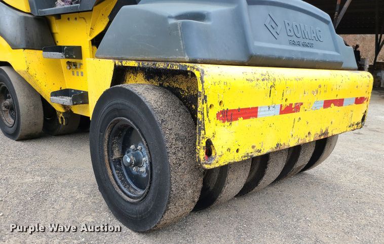 image for item IF9276 2017 Bomag BW11RH-5  pneumatic roller