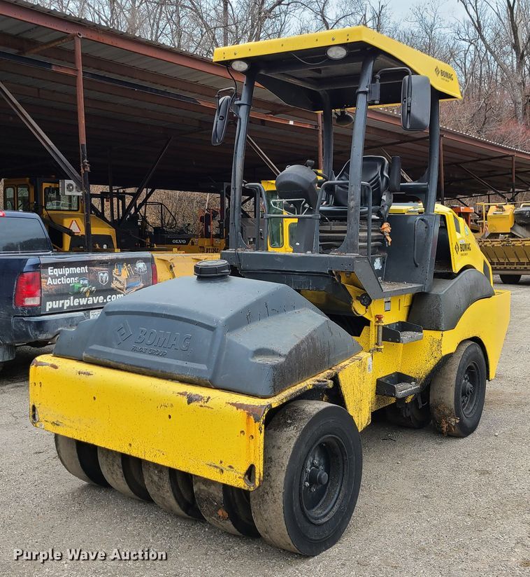 image for item IF9277 2017 Bomag BW11RH-5  pneumatic roller