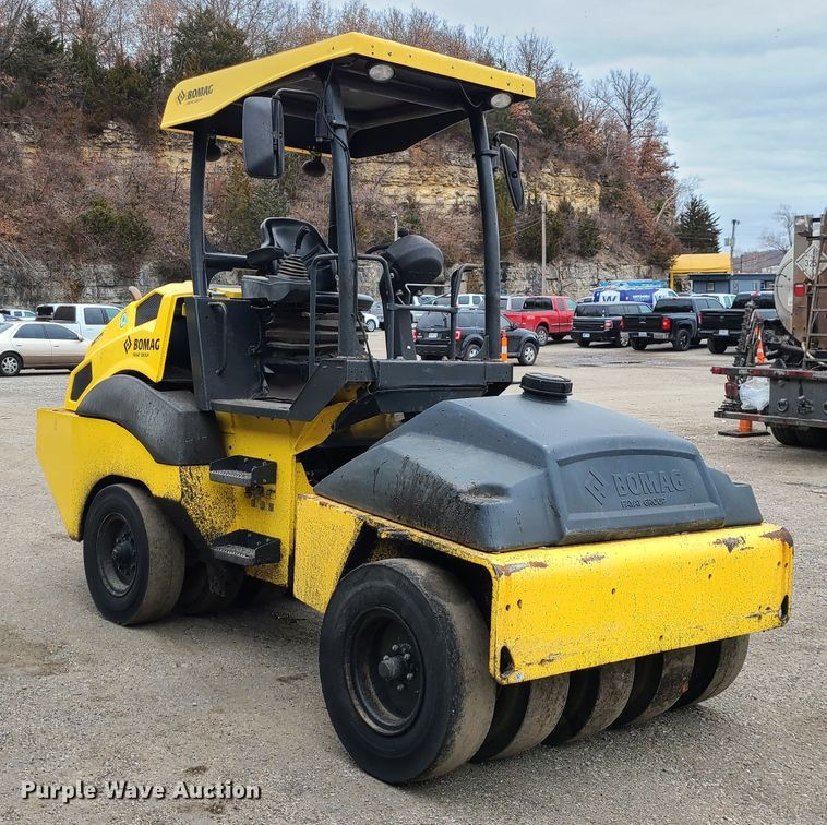 image for item IF9277 2017 Bomag BW11RH-5  pneumatic roller