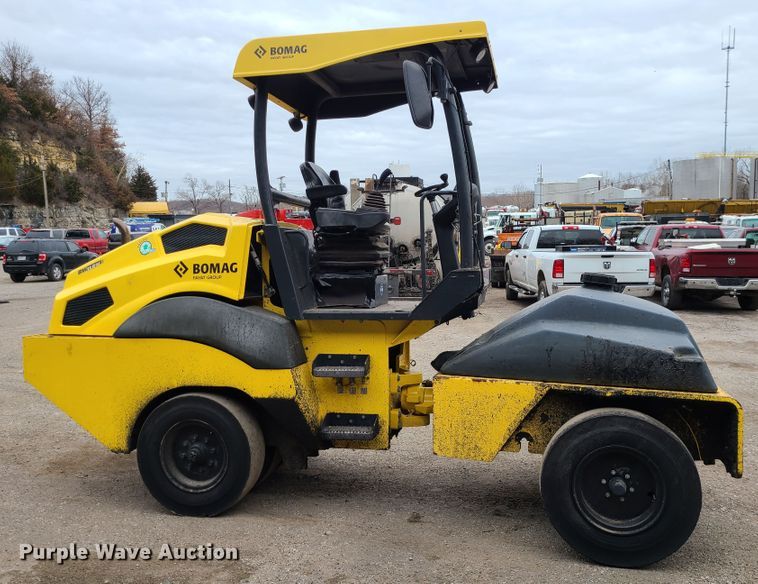 image for item IF9277 2017 Bomag BW11RH-5  pneumatic roller