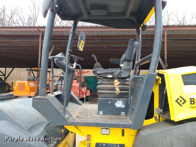 image for item IF9277 2017 Bomag BW11RH-5  pneumatic roller