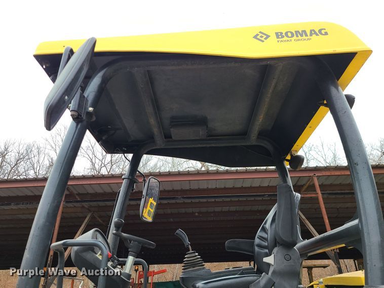 image for item IF9277 2017 Bomag BW11RH-5  pneumatic roller