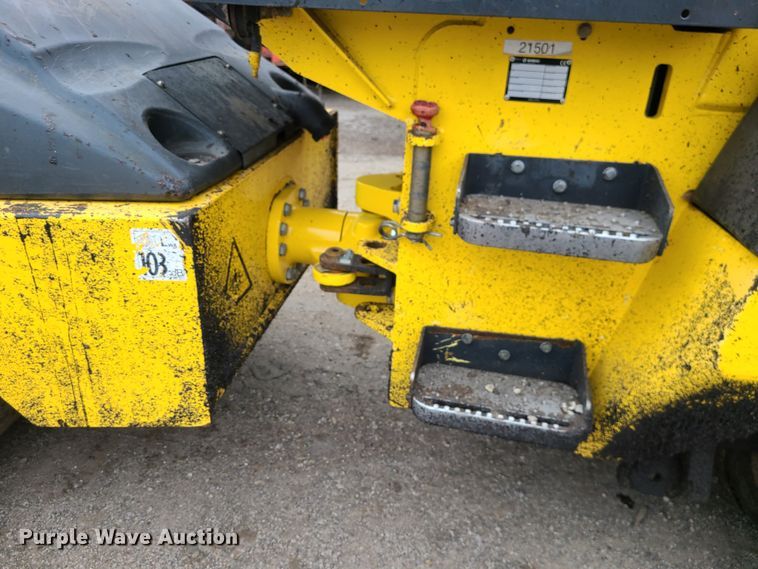 image for item IF9277 2017 Bomag BW11RH-5  pneumatic roller