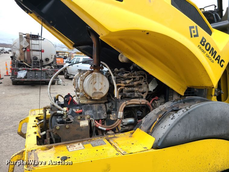 image for item IF9277 2017 Bomag BW11RH-5  pneumatic roller