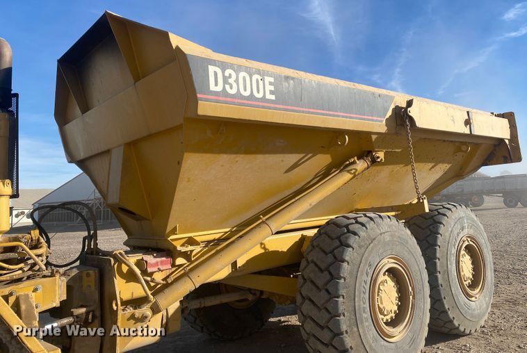 image for item IG9268 Caterpillar D300E  haul truck