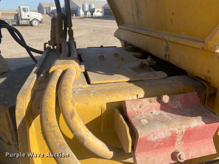 image for item IG9268 Caterpillar D300E  haul truck