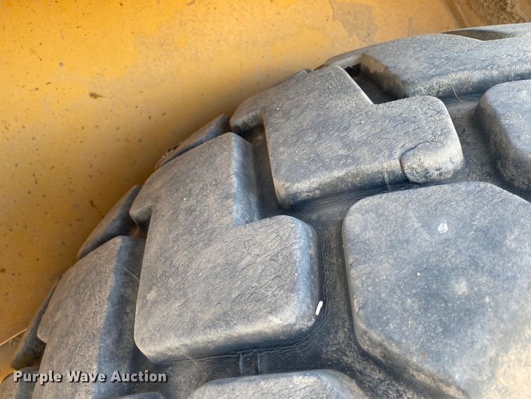 image for item IG9268 Caterpillar D300E  haul truck