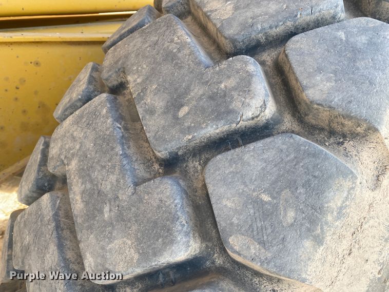 image for item IG9268 Caterpillar D300E  haul truck