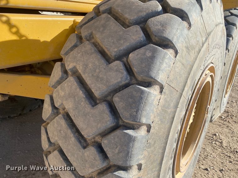 image for item IG9268 Caterpillar D300E  haul truck