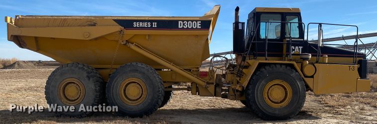 image for item IG9270 1996 Caterpillar D300E  haul truck