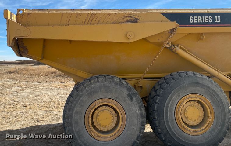 image for item IG9270 1996 Caterpillar D300E  haul truck