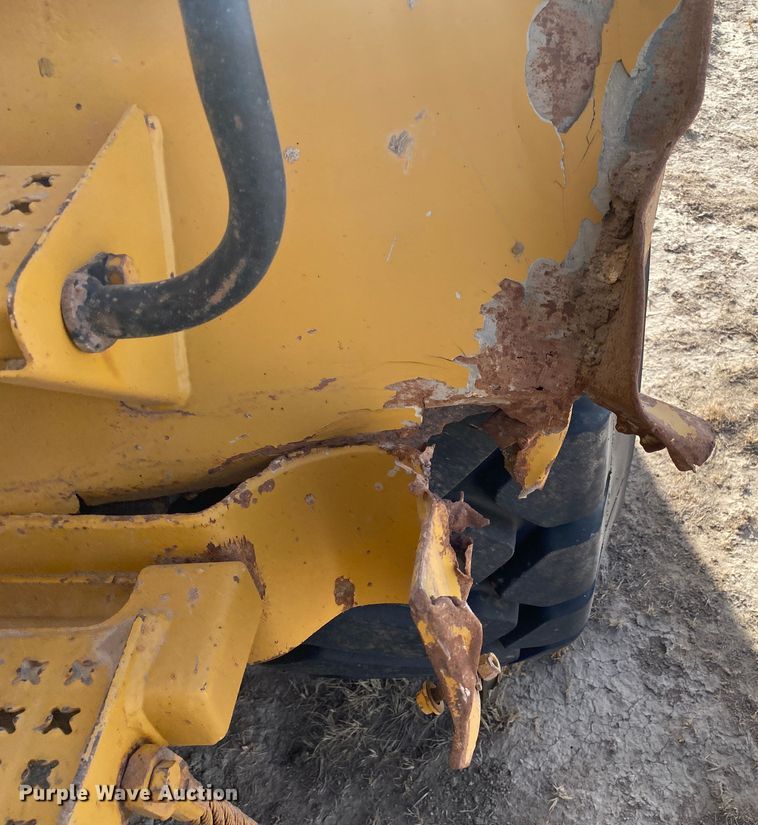 image for item IG9270 1996 Caterpillar D300E  haul truck