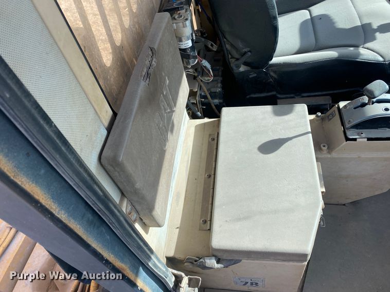 image for item IG9270 1996 Caterpillar D300E  haul truck