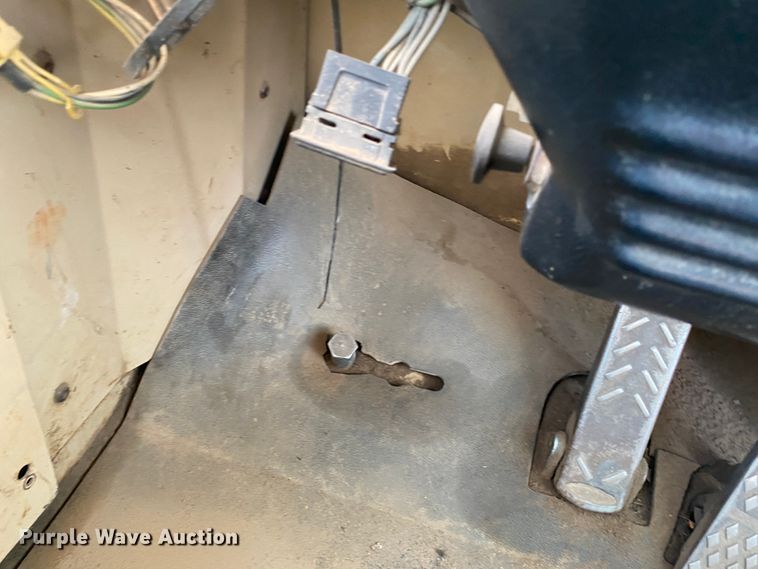 image for item IG9270 1996 Caterpillar D300E  haul truck