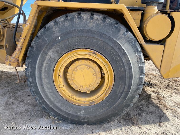 image for item IG9270 1996 Caterpillar D300E  haul truck