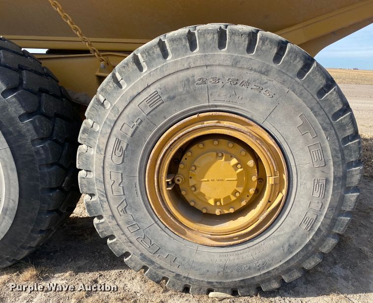 image for item IG9270 1996 Caterpillar D300E  haul truck