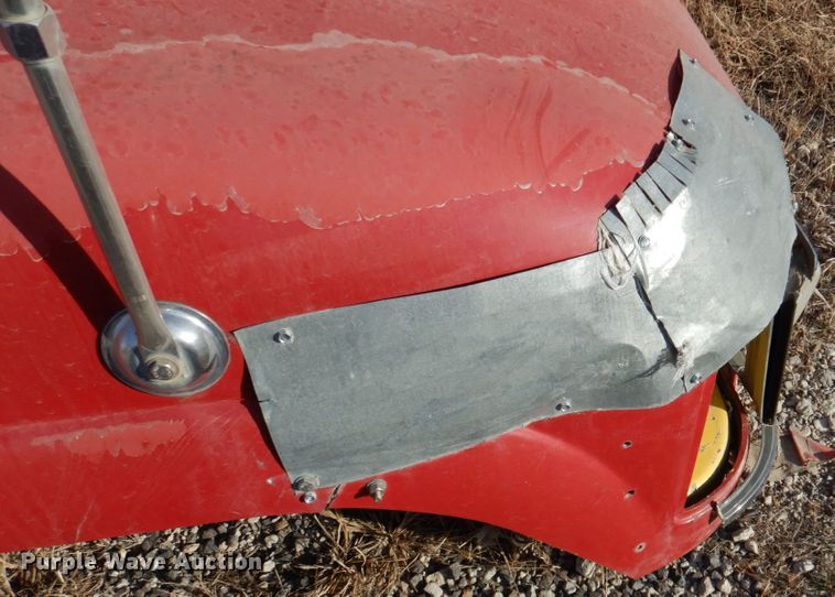 image for item IH9109 Mack truck hood