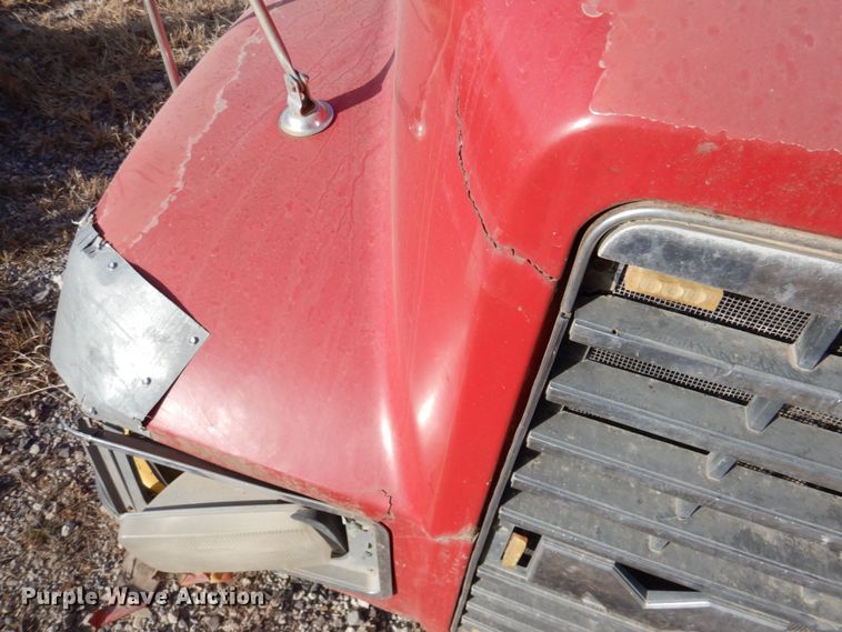 image for item IH9109 Mack truck hood