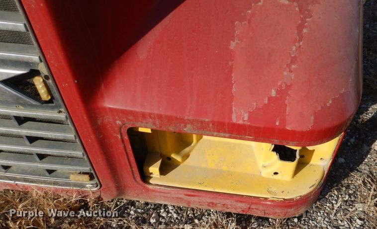 image for item IH9109 Mack truck hood