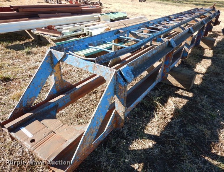 image for item IH9122 Pile driver