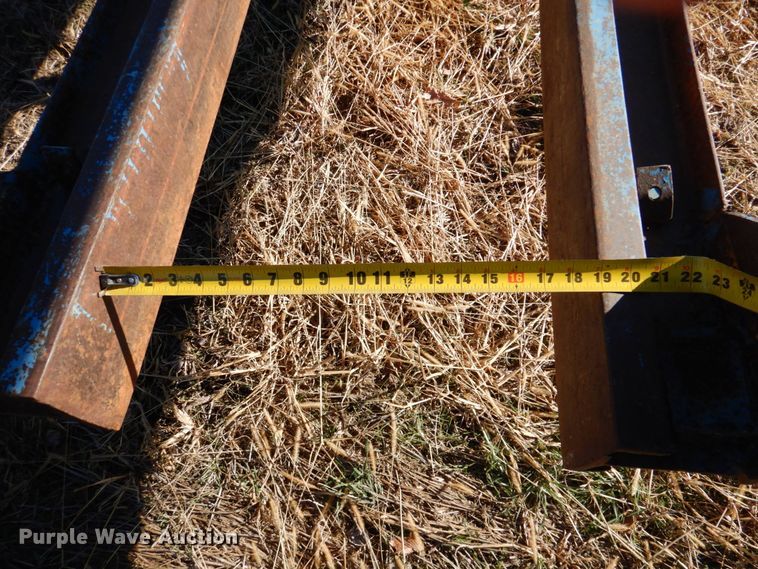 image for item IH9122 Pile driver