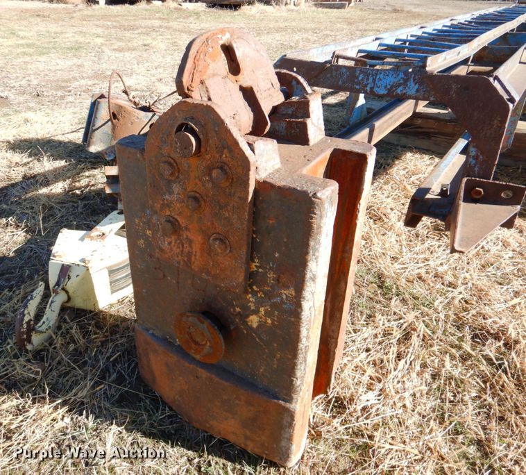 image for item IH9122 Pile driver