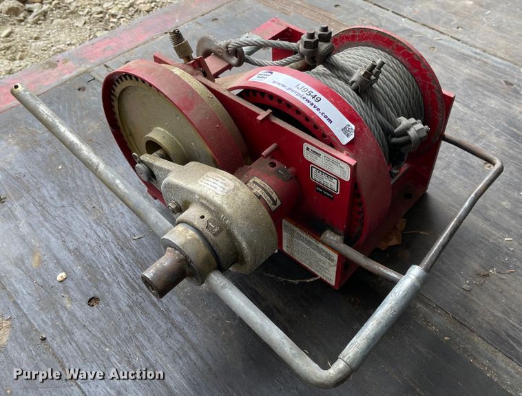 image for item IJ9549 Thern M452B winch