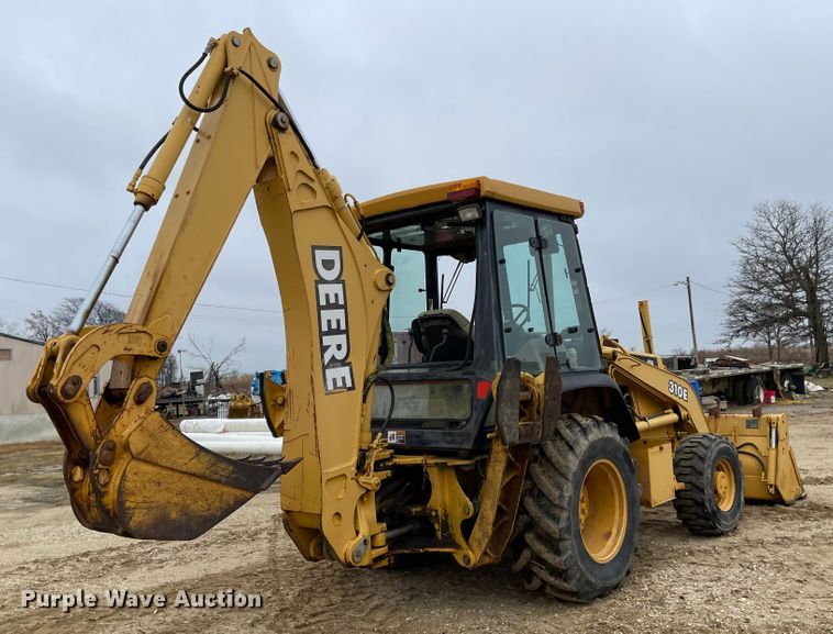 image for item IJ9565 1998 John Deere 310E  backhoe