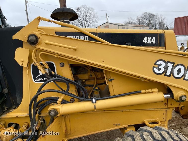 image for item IJ9565 1998 John Deere 310E  backhoe