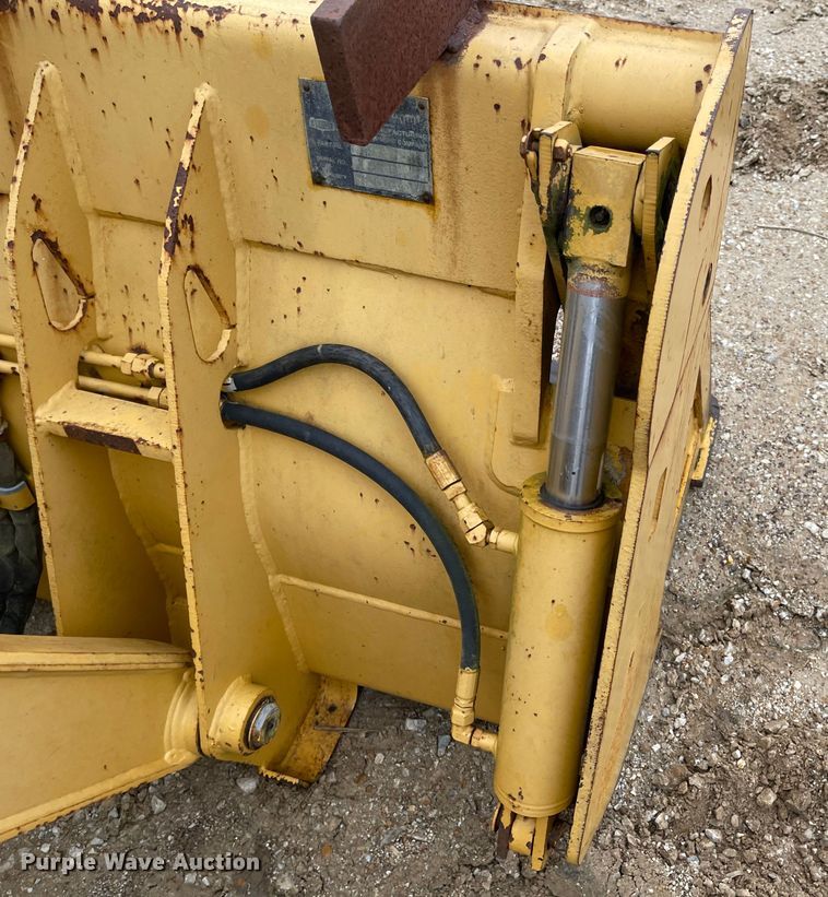 image for item IJ9565 1998 John Deere 310E  backhoe