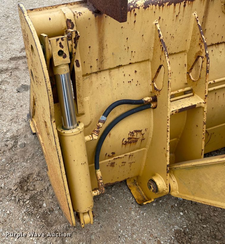 image for item IJ9565 1998 John Deere 310E  backhoe