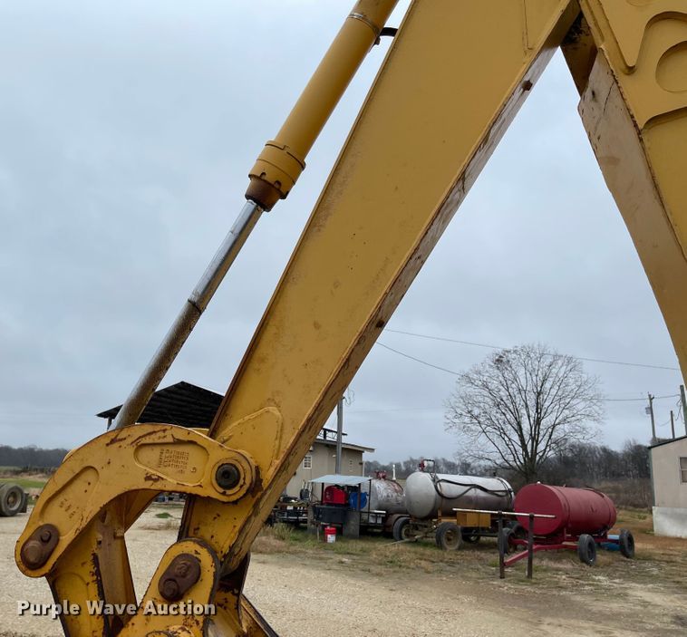 image for item IJ9565 1998 John Deere 310E  backhoe