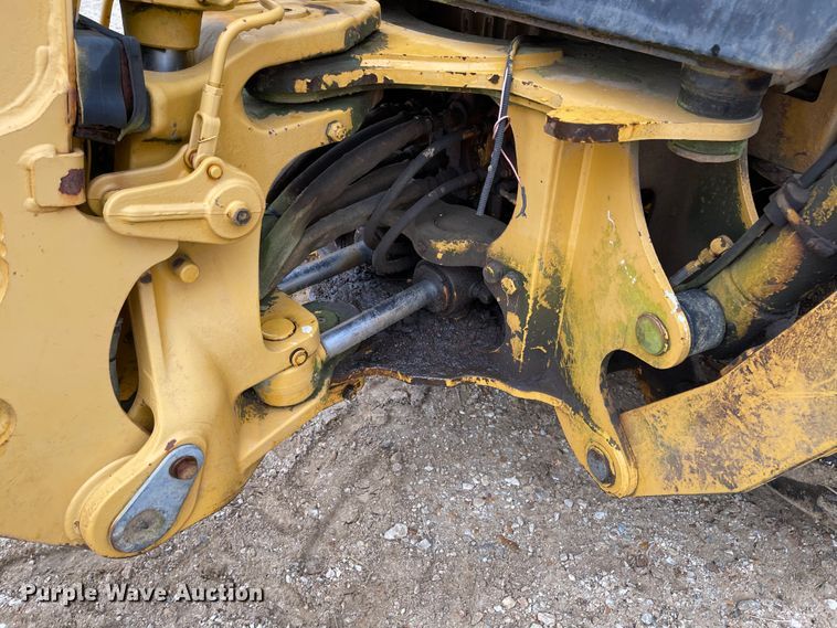 image for item IJ9565 1998 John Deere 310E  backhoe