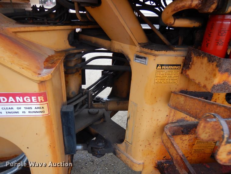 image for item IO9569 1998 Case 621B  wheel loader