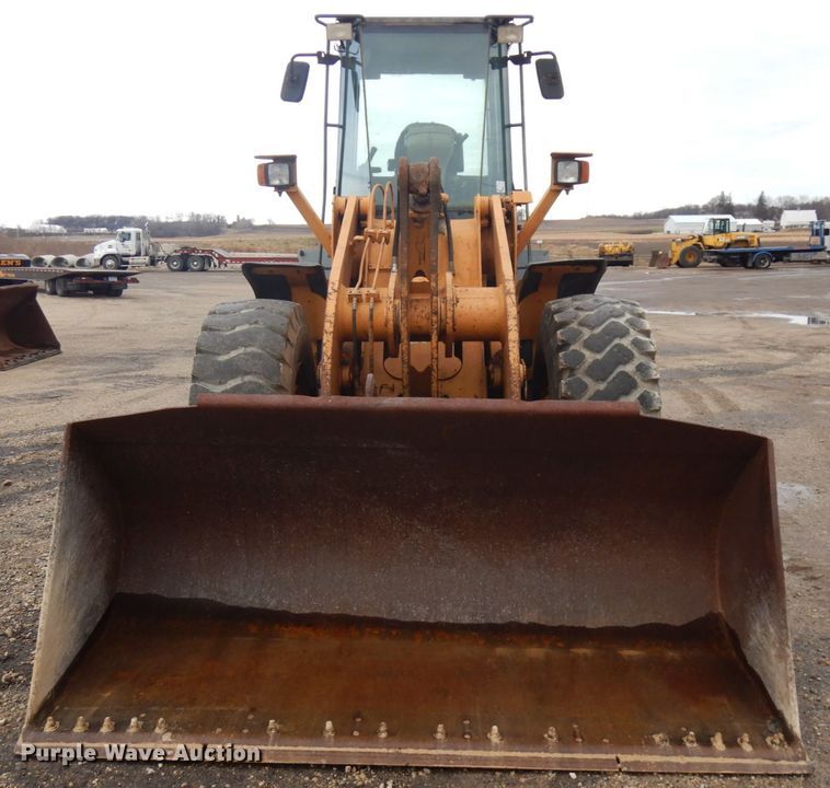 image for item IO9570 2005 Case 621D  wheel loader