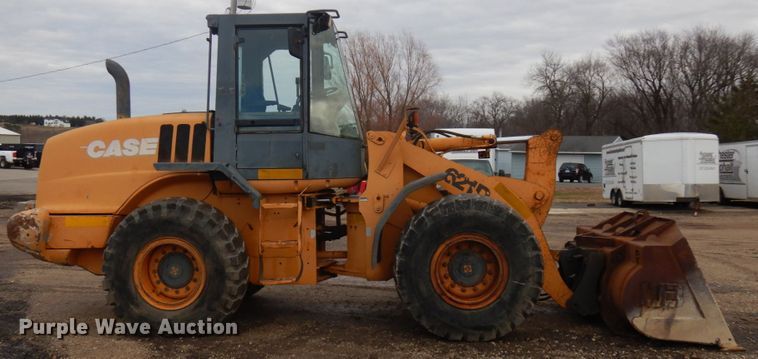 image for item IO9570 2005 Case 621D  wheel loader