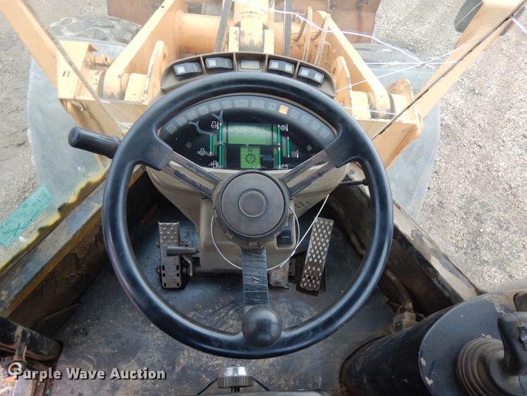 image for item IO9570 2005 Case 621D  wheel loader