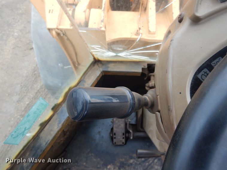 image for item IO9570 2005 Case 621D  wheel loader