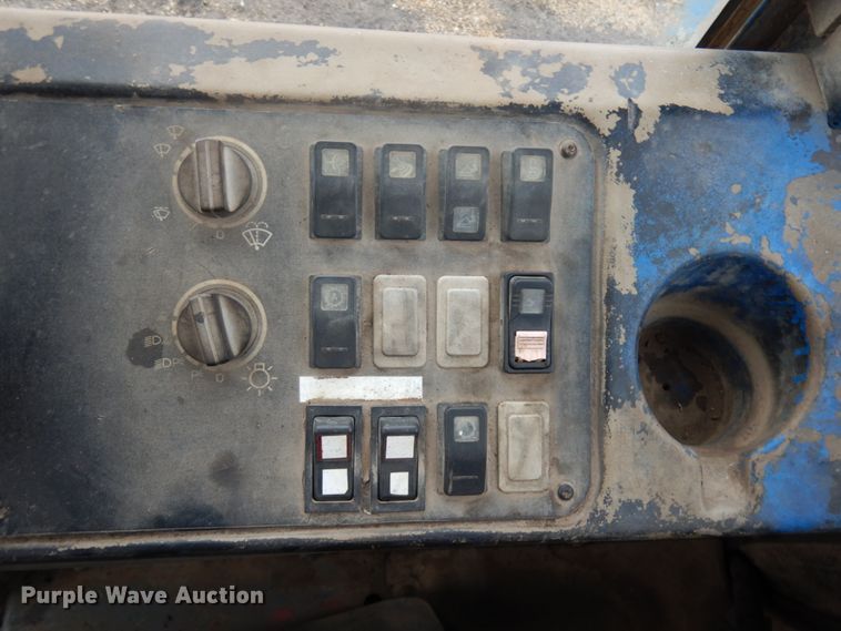 image for item IO9570 2005 Case 621D  wheel loader