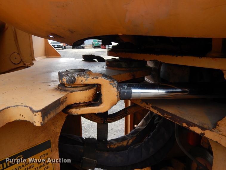 image for item IO9570 2005 Case 621D  wheel loader