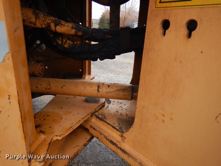 image for item IO9570 2005 Case 621D  wheel loader