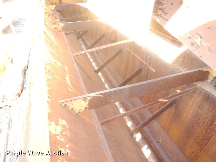 image for item IO9631 1996 Rosco SPR-H  chip spreader