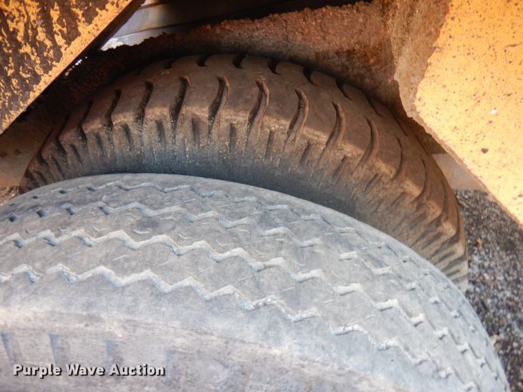 image for item IO9631 1996 Rosco SPR-H  chip spreader