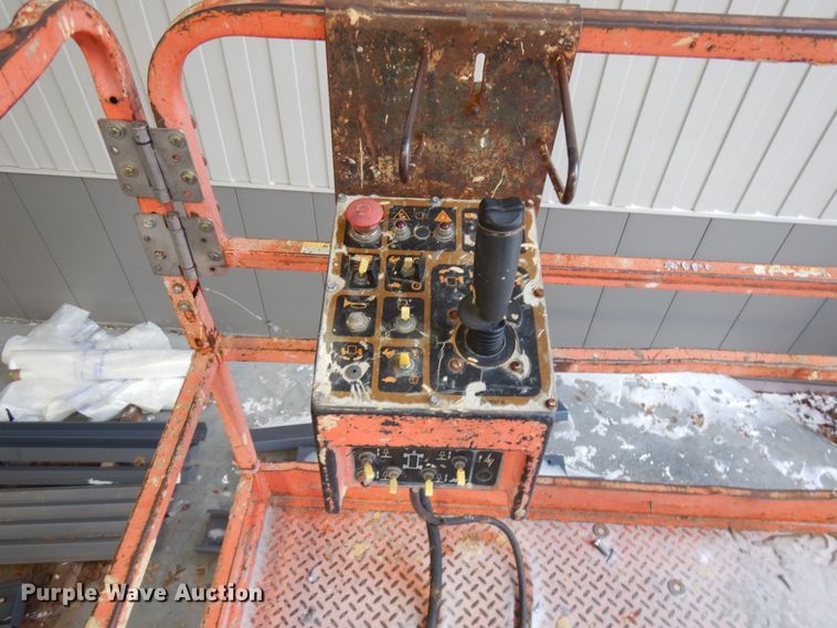 image for item IO9650 JLG 40RTS  scissor lift