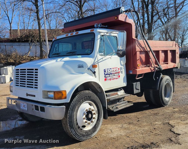 image for item IV9740 2000 International 4700  dump truck